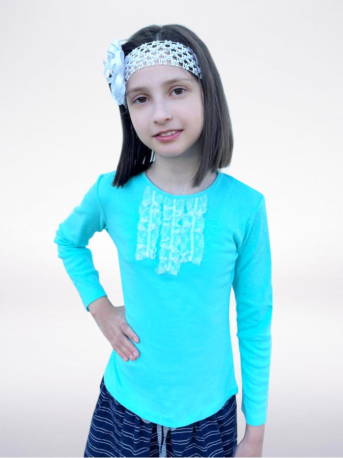 Школьный голубой джемпер (блузка) для девочки