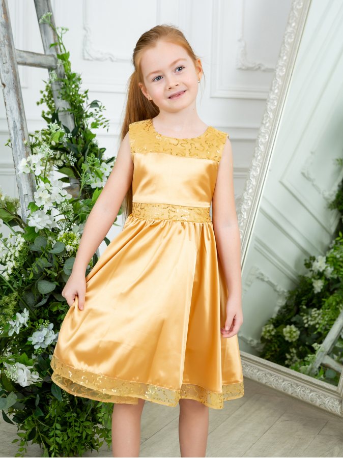 Золотое нарядное платье для девочки
