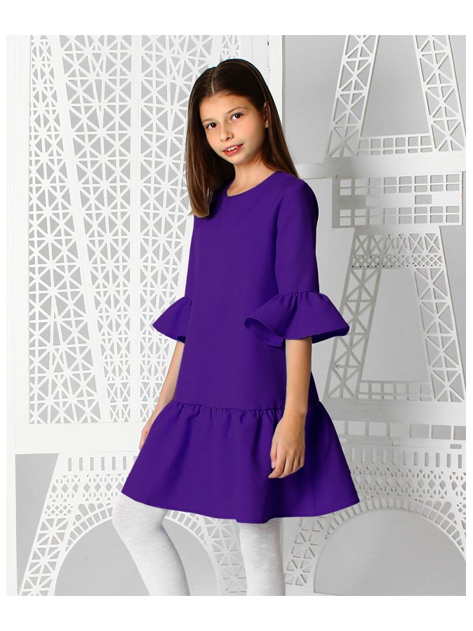 Фиолетовое платье с воланами для девочки