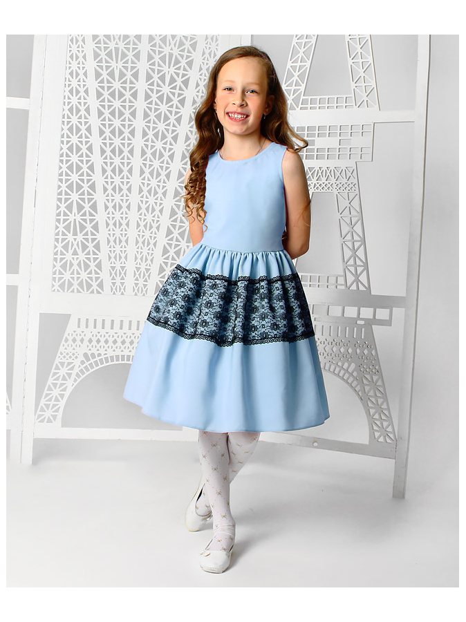 Нарядное платье голубого цвета для девочки