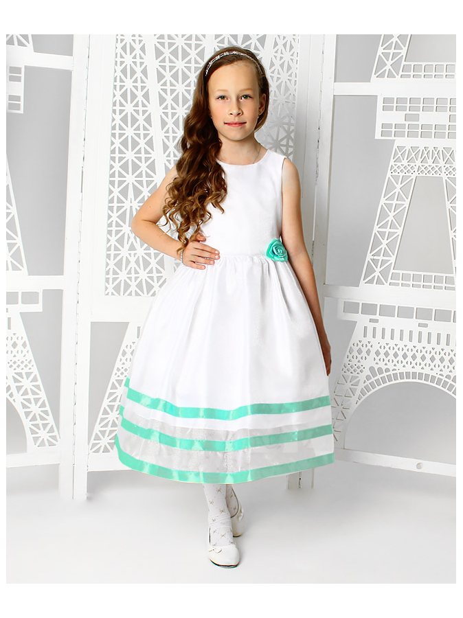 Нарядное белое платье с лентами для девочки