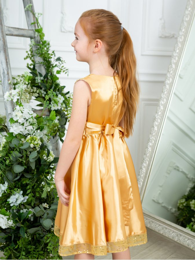 Золотое нарядное платье для девочки