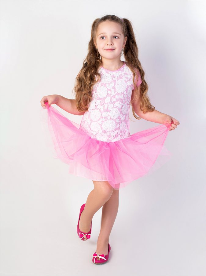 Платье с фатином для девочки розового цвета
