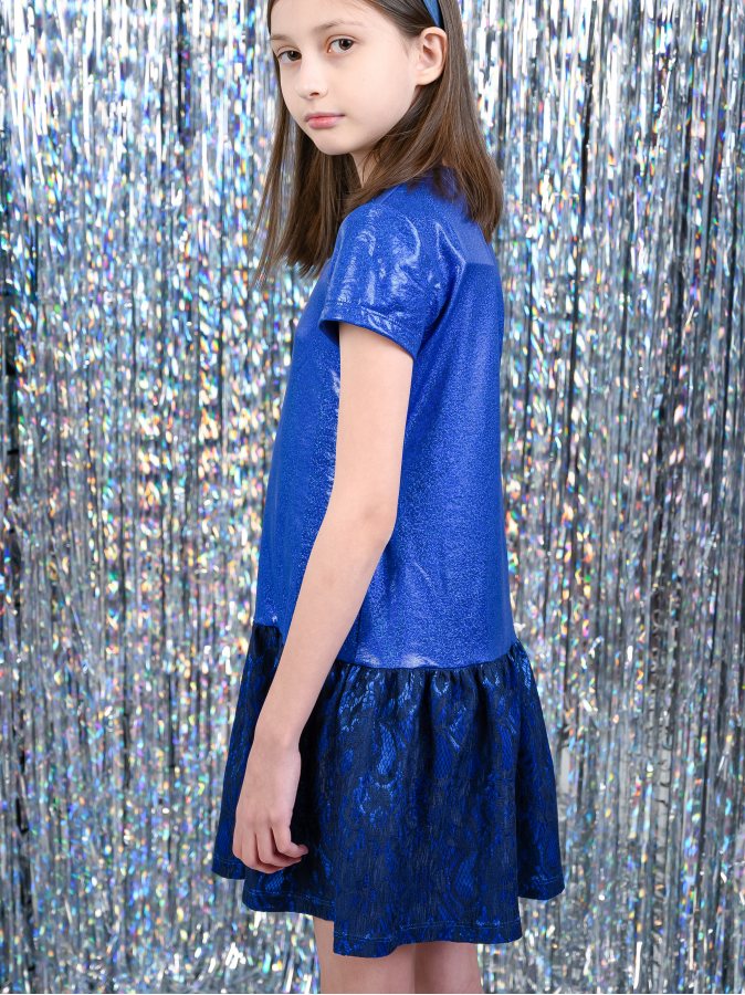 Нарядное платье для девочки синего цвета