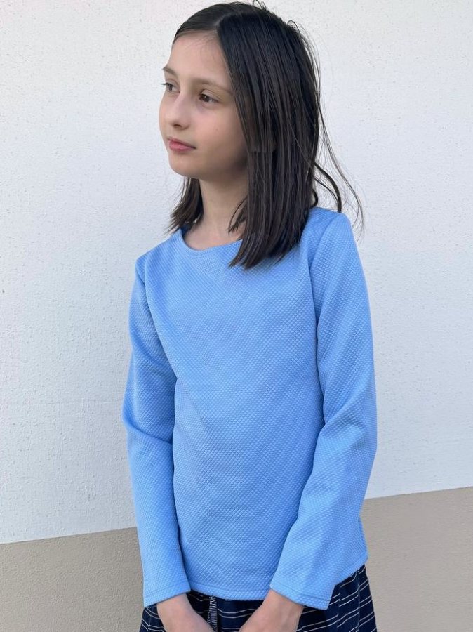 Голубой джемпер (блузка) для девочки