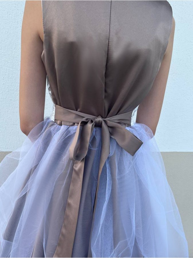 Коричневое нарядное платье с фатином для девочки