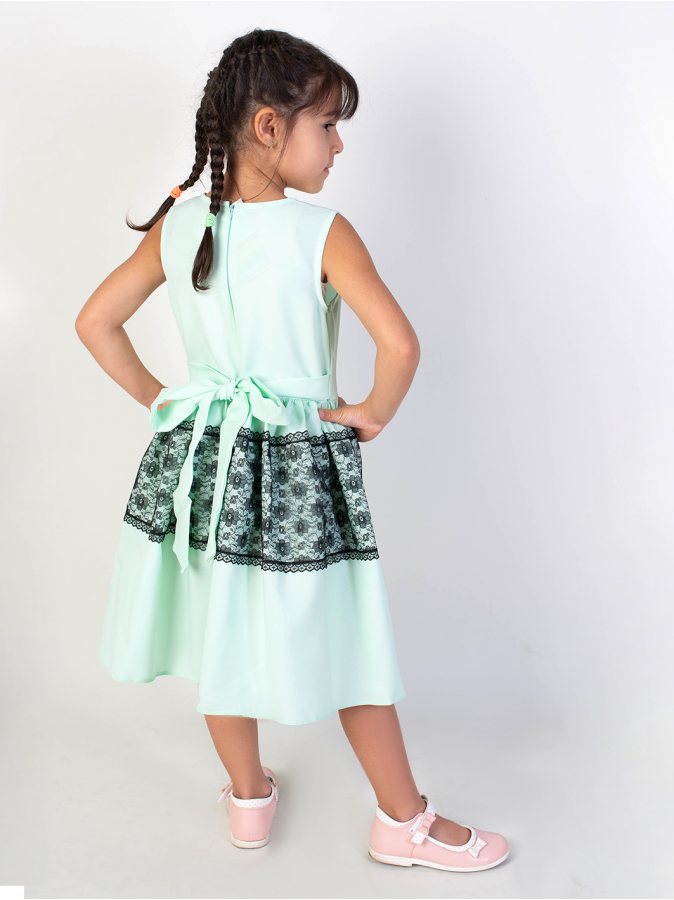 Ментоловое нарядное платье для девочки с гипюром